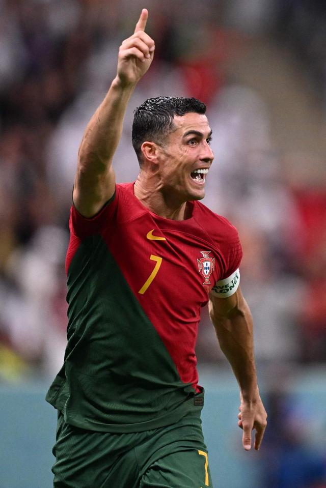 一人打一队！弗拉格三次对抗连拿6分 勇士三人轮流回应展开对轰（弗拉格一挑全队三回合连拿6分，勇士三将轮番回应上演对飙）