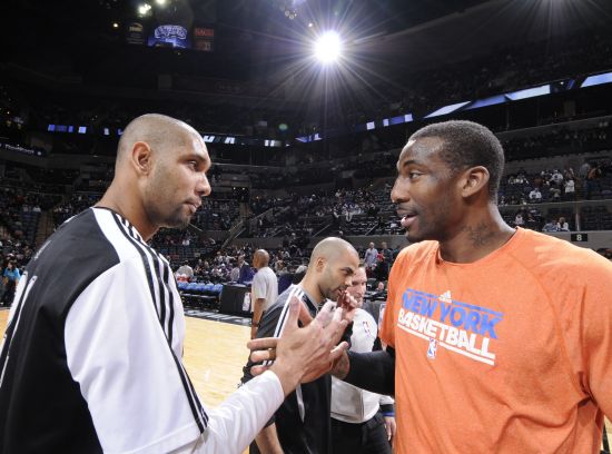 查克解析 ｜ 唐斯40分赛季新高：面框冲锋、罚球线单打、前板掠夺（查克解读 ｜ 唐斯40分创赛季新高：强突面筐、罚线单挑、前场篮板收割）