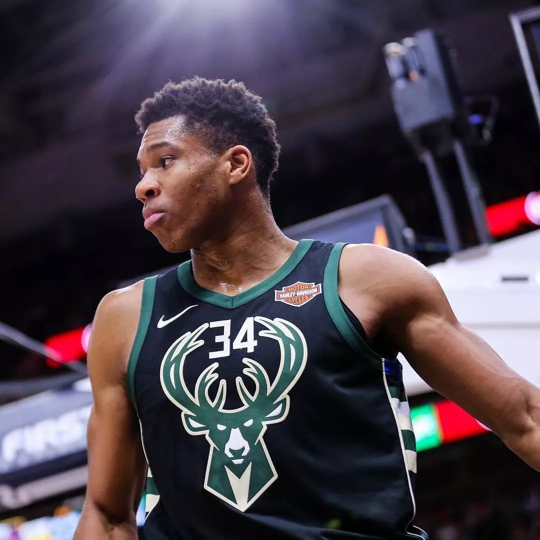 罗德里戈：皇马目前更衣室氛围？非常好，一如既往地好（罗德里戈：皇马更衣室氛围依旧非常好）