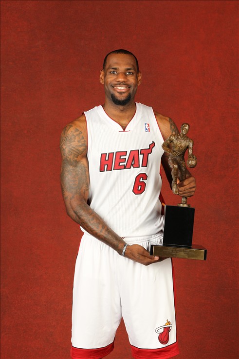 追梦：我还想再拿一冠；防守时始终相信我比我面前对手更聪明（追梦：仍想再夺一冠，防守端始终自信比对手更聪明）