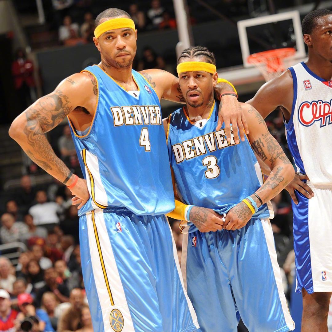 卡马万加在圣马梅斯受伤：皇家马德里的胜利与隐忧（圣马梅斯之夜卡马万加伤退，皇马赢球难掩忧虑）