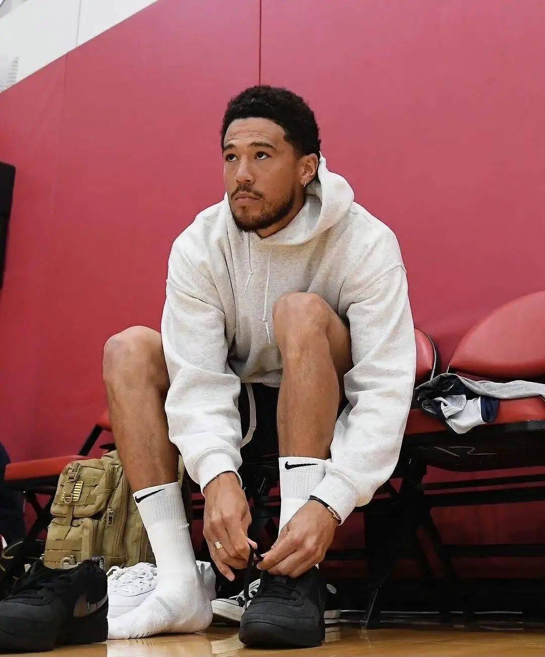 NBA精彩回放：勇士绝杀太阳,（重温NBA高光瞬间：勇士压哨击败太阳）