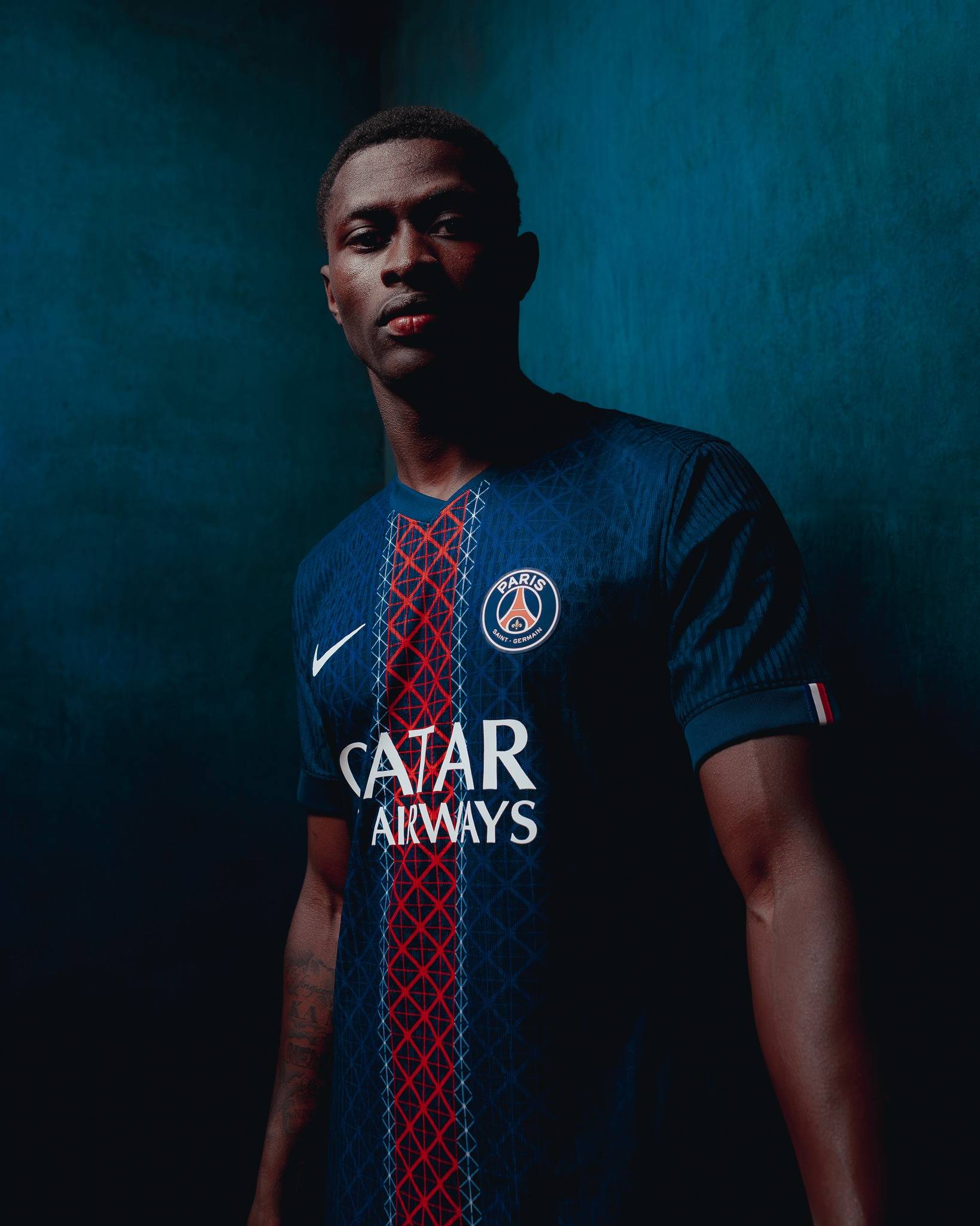 沃勒尔：世俱杯是一项多余的赛事；拜仁具备冲击欧冠的实力（沃勒尔：世俱杯意义不大；拜仁有实力冲击欧冠）