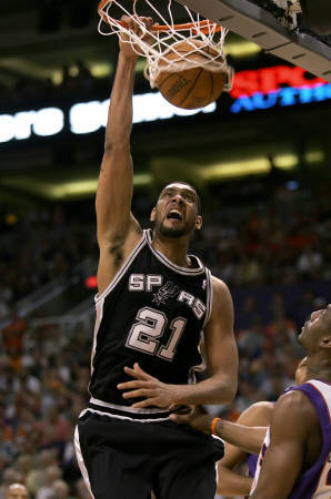 Shams：布克遭遇右腹股沟拉伤，一周后重新接受评估（Shams：布克右腹股沟拉伤，一周后复查）