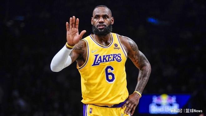 福克斯：联盟想让常规赛更有意义，谁说不想拿NBA奖杯谁就在撒谎（福克斯：联盟力图提升常规赛价值，谁称不想夺NBA奖杯都是在撒谎）