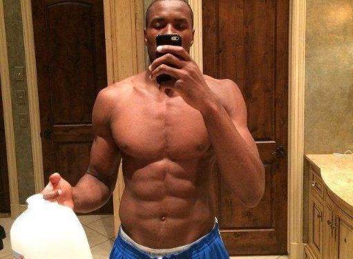 官方：孔蒂当选2025意足球盛典最佳教练，那不勒斯最佳俱乐部（官方宣布：孔蒂当选2025年意足盛典最佳教练，那不勒斯荣膺最佳俱乐部）