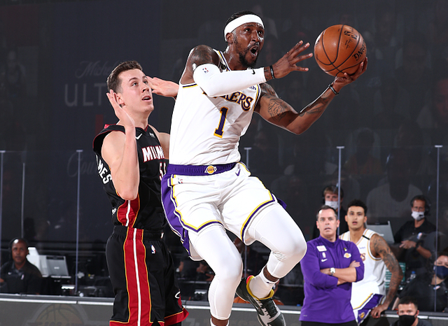 官方：巴萨助教索尔格和德拉富恩特因染红均被禁赛两场（官方通报：巴萨助教索尔格、德拉富恩特因红牌各被停赛两场）