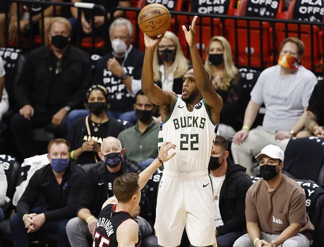 意甲战报：莱奥破门，帕夫洛维奇绝平点取消，米兰1-0拉齐奥（意甲快讯：莱奥建功，帕夫洛维奇绝平点球被取消，米兰1-0拉齐奥）