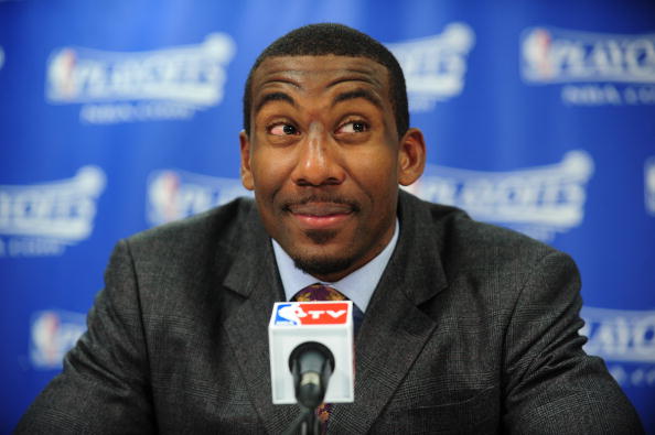 手感火热！福克斯快速反击找到底角巴恩斯 三分手起刀落（状态火爆！福克斯快攻妙传底角巴恩斯，三分稳稳命中）